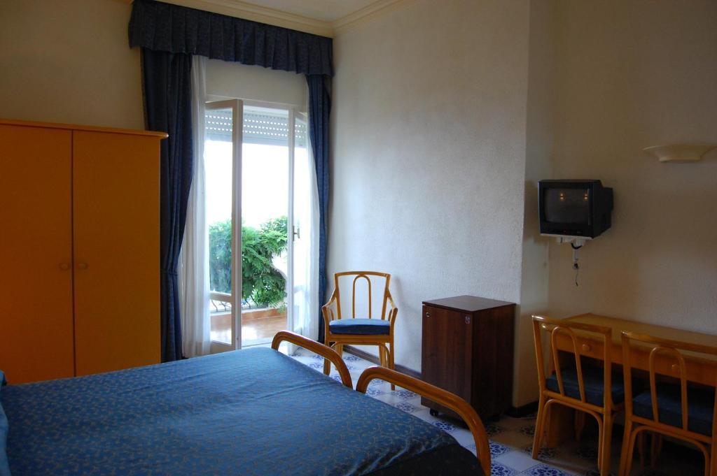 Hotel Giardino Sul Mare Lipari  Room photo